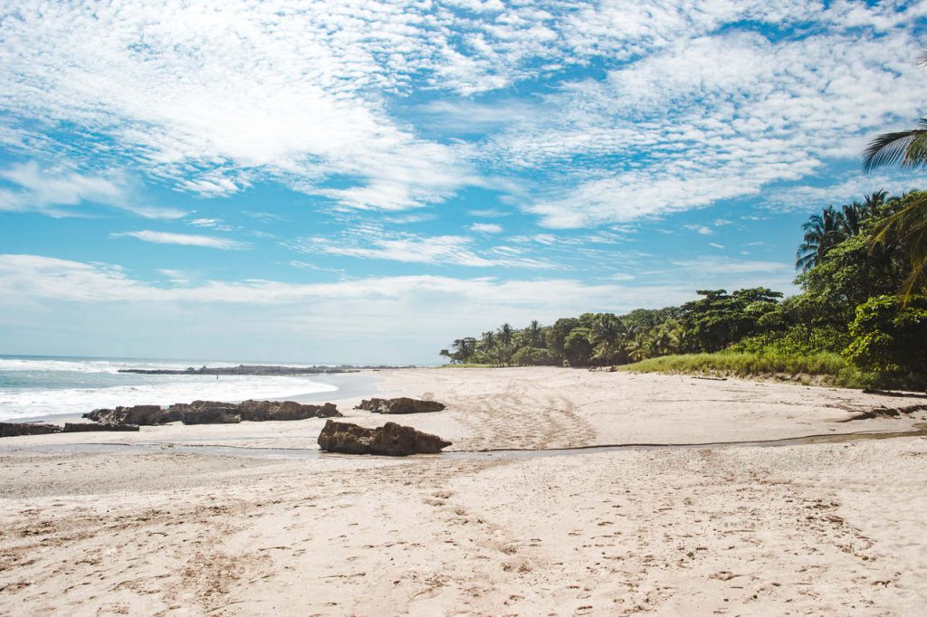 piekne-plaze-kostaryka-playa-santa-teresa-wyrusz-w-zyciowa-podroz-soul-travel