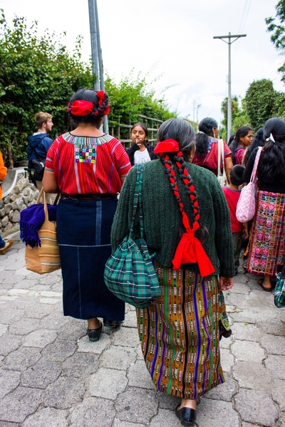gwatemala-wyprawa-dla-kobiet-majanki-stroje-soul-travel