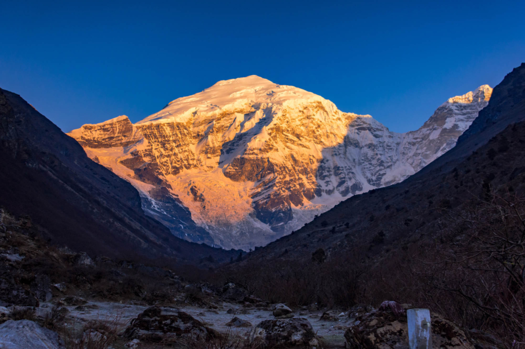 trekking przez Himalaje Bhutanu Jomolhari trek